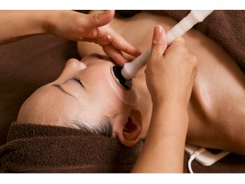 シュールサエラ 枚方店/フェイシャル☆ラジオ波