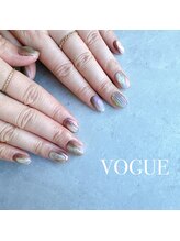 ヴォーグ(VOGUE)/ニュアンスネイル
