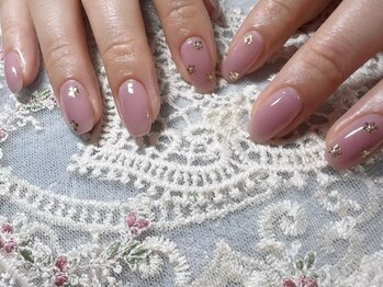 キアナ(Kiana)/小花ネイル