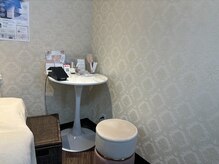 アイラッシュココ 吉野ヶ里町(eye lash COCO)の雰囲気（カウンセリングスペースではドリンクサービスもあります◎）