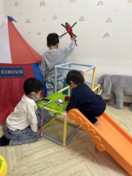 アイティ(aiti)/スタッフの子供もたまにきます☆