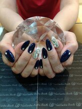 エスフィーネイルサロン ブリーユ(Esfy nailsalon Brille)/ネイビーネイル