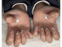 サロンズドゥー(Salon’s Doo)/フレンチ　ホワイト