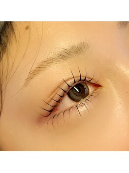 スズキアイラッシュ(suzuki eyelash)/ぐっと印象的な目元に！