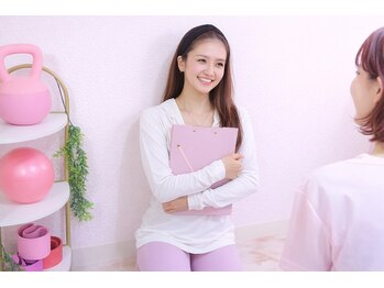 女性用パーソナルジム＆エステ　キュートレCuetre　千歳烏山店【3/28　OPEN（予定）】/理想お悩みを丁寧にヒアリング