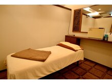 ハナ ハーツの雰囲気(落ち着いたアジアンテイストの個室空間でおくつろぎ下さいませ。)