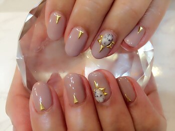 ネイルケアサロンエルミタージュ/大人なエスニック