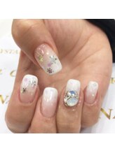 クリスタルネイル ボンベルタ橘店(CRYSTAL NAIL)/グラデーション×結晶
