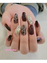 ローズ56(Rose56)/スワロ埋めつくしネイル