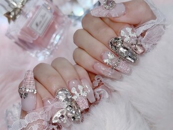 ミュウミュウ(miumiu)/冬限定ネイル特集