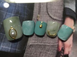 タイダイフットネイル