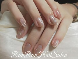 ヌーディグラデーションネイル