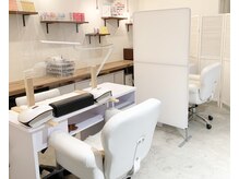 シェリ(cherie)の雰囲気（ネイルは店内奥にあります）