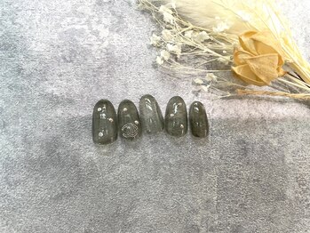 ネイル バズ(NAIL BUZZ)/初回ソフトジェルオフ込11000円