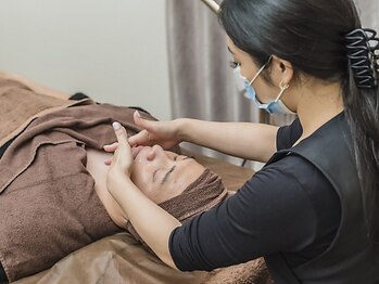 トランザット 六本木店(TransATT)の写真/◆【六本木駅徒歩】第一印象は3秒で決まる。肌質改善×小顔で洗練された大人の魅力を手に入れる