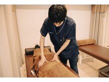 様々な身体の痛みに対して根本改善を目的とした施術を行います！