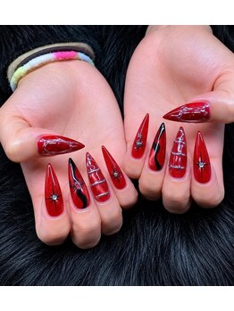 ルミナネイル(LUMINA NAILS)の写真/【長さだしOK♪】コンプレックスのある方も憧れの縦長美爪で満足度◎オフまでツヤツヤ
