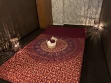 リラクゼーションサロン 軸(ziku)/間接照明のいいムード