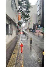 ミルズ 天神店(MillS)/郵便局の横を通ります！