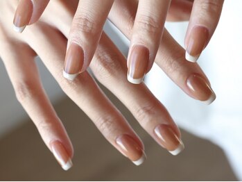 イズ(...is)の写真/【丁寧なケアで仕上がり重視】似合う色×キレイなフォルム作り。フィルインで爪も皮膚も大切にします。