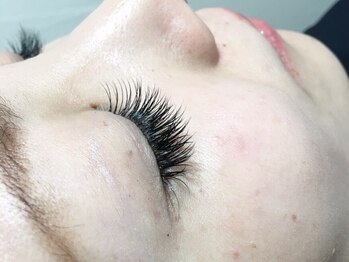 ルフトヘアー(Luft hair)の写真/高品質な国産グルーを使用した自然なボリュームのフラットラッシュで、あなたの魅力を引き出します♪