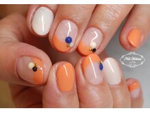 ジュジュ(Juju)/ポップなオレンジフレンチネイル