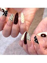 ルミエール 大分市中央町(Lumiere)/ドットフレンチネイル