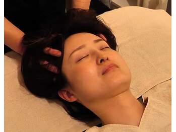 コカゲ(Kokage)/頭皮のツボを刺激して頭すっきり