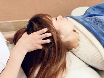 頭の癒し専門店 ララ(LALA)の写真/ドライヘッドスパで首・肩の疲れをリフレッシュ！日常の疲れを忘れる贅沢なひとときをご提供いたします♪
