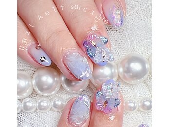 ネイルエルフ(Nail Aelf)/【三郷】上品キラキラネイル
