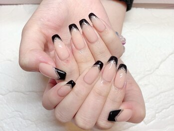 ネルフィーズ(NAILFY's)の写真/SNSでも流行りの韓国・ワンホンネイルが叶うサロン☆スカルプ¥8,800～すらっと長く美しい指先叶えます♪