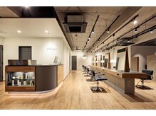 オークプラス(OAK plus+)の雰囲気（【美容室併設】駐車場有（お電話.公式LINEからの完全予約制））