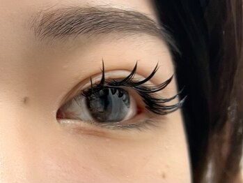 プラスアイ 銀座中央通り店/フラットラッシュ 担当:吉田