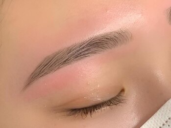 グロウアップ ビューティ 丸の内店(Glow-up Beauty)/パリジェンヌ/眉毛/毛穴専門店