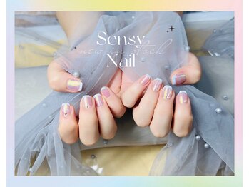 センシー ネイル スタジオ(Sensy Nail Studio)/オーロラベースのフレンチネイル