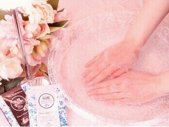 スウィートアロマネイル 恵比寿(Sweet Aroma NaiL)の写真/【ベストな状態で特別な日に捧げる】最高のハンドケアをプレゼント♪見違える程美しいお手元の肌管理へ☆