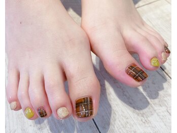 ～フットチェック柄ネイル～