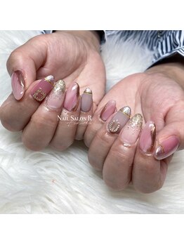 ネイルサロン R/スタイリングコース