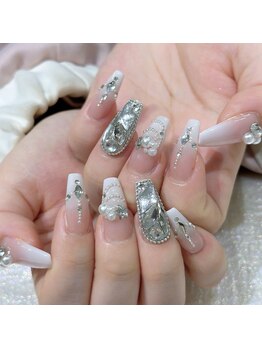 クイーンズビューティーサロン 新宿本店(Queen's beauty salon)/チップ長さだしやり放題