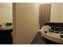 半個室のゆったりとした空間でヘッドスパをお楽しみください♪