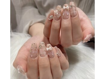 emusalon 前橋川原の写真/【贅沢デザインやり放題9,680円】トレンドの可愛らしさを詰め込んだパーツ付け放題で特別なネイルに♪