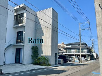 レイン 宮崎駅東店(Rain)/建物１階がRainでございます♪