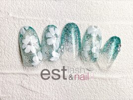 ラメグラデフラワーネイル