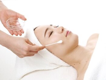 コルッソ(CoLusson.)の写真/【美容医療提携サロン】くすみ・美白ケアをしたい方に！ホワイトスノーピールがオススメ♪