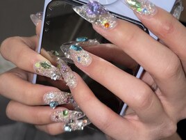 宝石ネイル