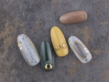 サンミーゴネイル 神戸店(Sunmego Nail)/華やかスタッズネイル