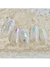 ネイルサロン クイル(QUILL)/８月WHITE（３）