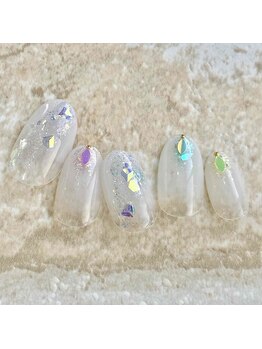 ネイルサロン クイル(QUILL)/８月WHITE（３）