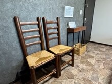 BRUSH/お子様連れでも安心の待合席