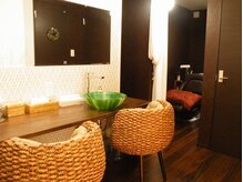 スパリズム(Spa REISM)/2階フロアーのメイク直しブース